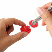 Cómo usar el mini taladro manual para velas
